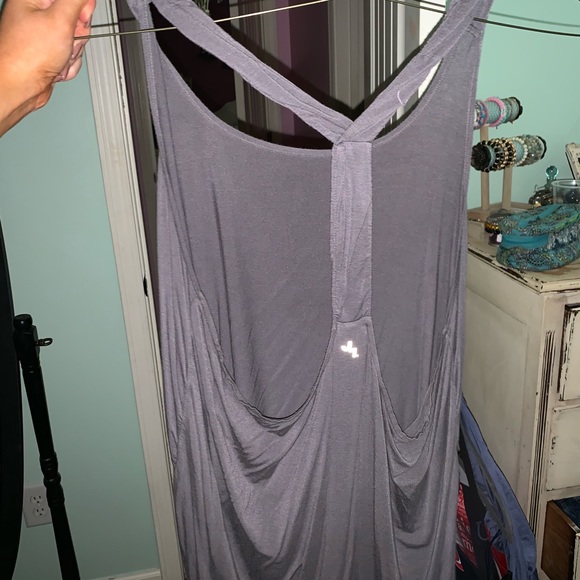 ⭐️workout tank⭐️ - Picture 4 of 4